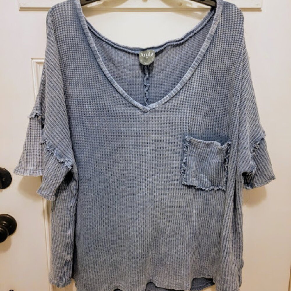 Arula Harlyn Tunic in Washed Blue 2X - Picture 2 of 5